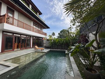 5 Bedroom Villa at Pererenan For Sale & Lease