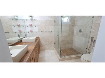 Vendo Hermosa Casa Finamente Amoblada en Tucan Country Club