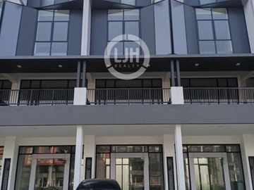 Ruko di Gading Bulevar Commercial Summarecon Crown Gading Bekasi