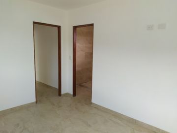 Casa de 3 rec. con alberca en condominio Fracc. Cumbre Tulipanes, Xochitepec, Mor.