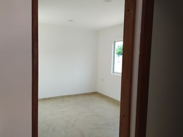 Casa de 3 rec. con alberca en condominio Fracc. Cumbre Tulipanes, Xochitepec, Mor.