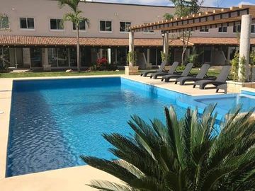 Casa de 3 rec. con alberca en condominio Fracc. Cumbre Tulipanes, Xochitepec, Mor.