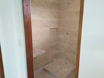 Casa de 3 rec. con alberca en condominio Fracc. Cumbre Tulipanes, Xochitepec, Mor.