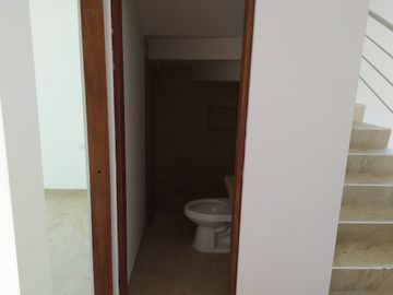 Casa de 3 rec. con alberca en condominio Fracc. Cumbre Tulipanes, Xochitepec, Mor.