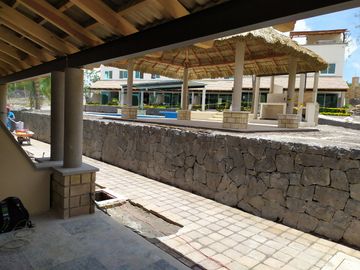 Casa de 3 rec. con alberca en condominio Fracc. Cumbre Tulipanes, Xochitepec, Mor.