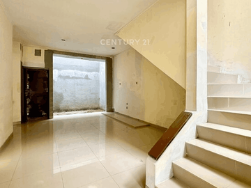 Dijual Rumah Siap Huni Emerald Bintaro Jaya