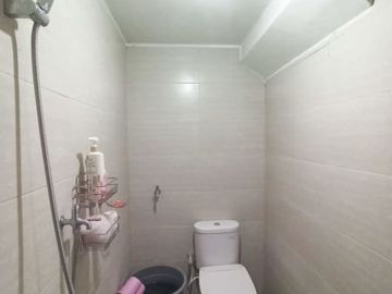 RUMAH SIAP HUNI JALAN LEBAR BONUS AC DI KERTALANGU DENPASAR