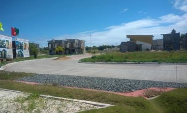 Single Attached house and lot for sale in Yati Liloan Cebu