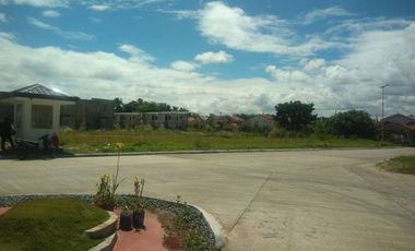Single Attached house and lot for sale in Yati Liloan Cebu