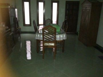 Rumah di perumahan Rungkut Harapan dekat MERR