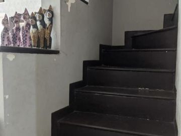 DIJUAL RUMAH KOST SANGAT BAGUS ADA KOLAM RENANGNYA DI GRIYALOKA BSD