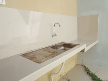 Rumah Modern Tropical SIAP HUNI area Bangunjiwo