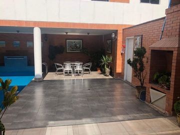 Vendo casa amplia, iluminada. Magdalena del Mar