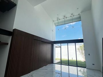 CASA EN VENTA EN GRAN RESERVA  LOMAS DE ANGELOPOLIS