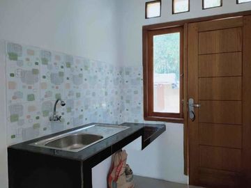 Dijual rumah daerah sawangan (cash)
