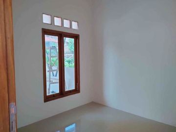 Dijual rumah daerah sawangan (cash)