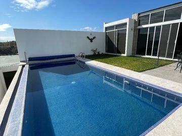 Casa totalmente amueblada en Venta Tequesquitengo