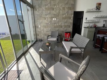 Casa totalmente amueblada en Venta Tequesquitengo