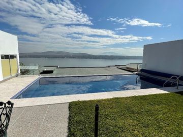Casa totalmente amueblada en Venta Tequesquitengo