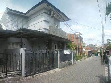 Rumah Besar dekat RS Sardjito dan kampus UGM
