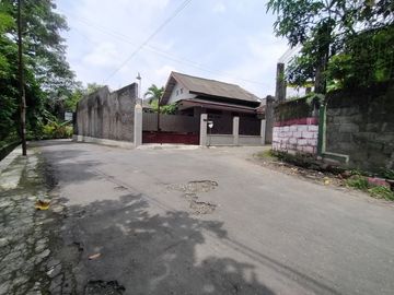 Hujan Promo, Kavling Barat Jakal Km 8, Luasan Ideal