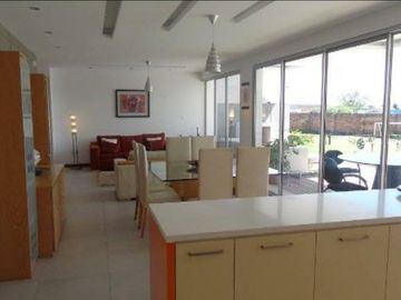 Casa en  VENTA EN URBANIZACIÓN PRIVADA EXELENTE UBICACION