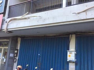 ruko gandeng lokasi strategis di Merr, Strategis