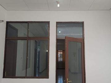 Dijual Rumah Lebar 9m Terawat Sambikerep Indah Surabaya Barat