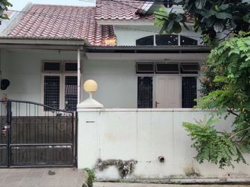 Dijual Rumah Regency Melati Mas Boulevard Blok F Tangerang Selatan Lokasi Strategis Murah