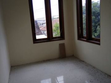 Rumah Baru 2 lantai di kota Jogja