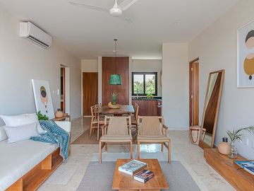 Lujoso Penthouse de 2 Recámaras en venta en Aldea Zamá