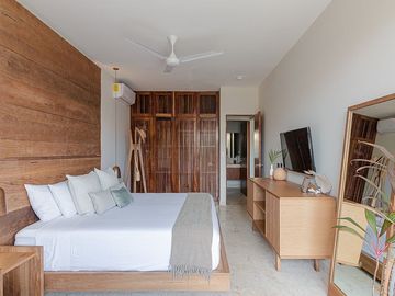 Lujoso Penthouse de 2 Recámaras en venta en Aldea Zamá