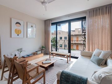Lujoso Penthouse de 2 Recámaras en venta en Aldea Zamá
