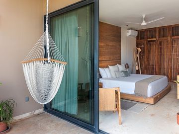 Lujoso Penthouse de 2 Recámaras en venta en Aldea Zamá