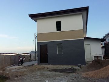 Ready to Occupy Townhouse w/ large lot area in Lapulapu Cebu