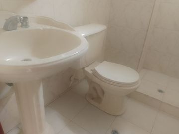apartamento en arriendo/venta en riomar. Cod V27061