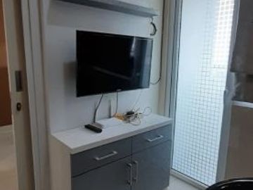Apartemen tahunan free IPL green pramuka city tower mall