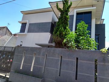 Rumah idaman minimalis modern Kompleks Kopo Permai II
