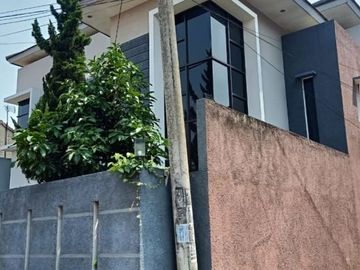 Rumah idaman minimalis modern Kompleks Kopo Permai II