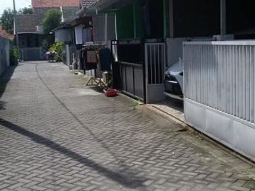 &nbsp;Dijual Rumah di BalasKlumprik , Wiyung, Surabaya