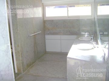 Casa en Venta - Martínez - Av. Libertador al Río