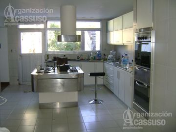 Casa en Venta - Martínez - Av. Libertador al Río