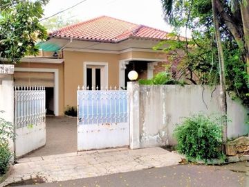 For Rent Single House at Kemang & Condition Semi Furnished HSE-A0360