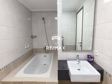 Dijual Sahid Sudirman Residences 2BR – Harga Menarik 2,2M Nego!