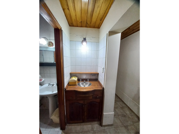 VENDO CASA GRANDE EN CUARTA SECCION DE CIUDAD  MENDOZA