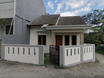 Rumah baru dekat kampus PPPPTK Seni dan Budaya