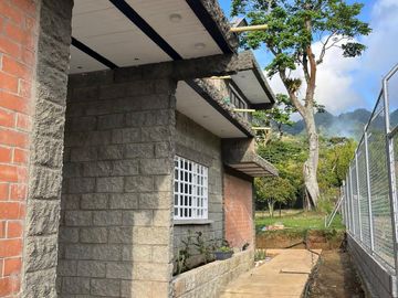 casa en venta en tocota. Cod V15046