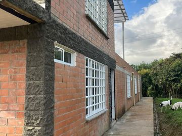 casa en venta en tocota. Cod V15046