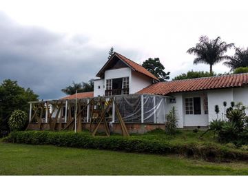 HERMOSA CASA CAMPESTRE VIA SALENTO 3705