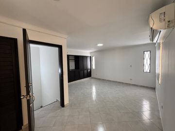 casa en venta en ciudadela 50. Cod V16875